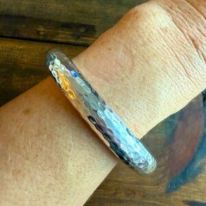 Silpada Sterling .925 Silver Thick Hammered Vintage Classic Bangle Brace…
